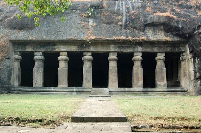 Private Full-Day Mumbai City Tour with Elephanta Caves Excursion - Key Things to Know Before You Go