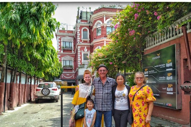 Private Full Day Sightseeing Tour of Kolkata - Museum and monument days: plan around Monday closures
