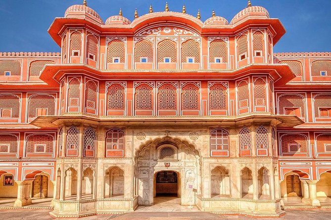 Private Guided Cultural Day Tour of Jaipur - A private 8-hour Jaipur day built around the big sights