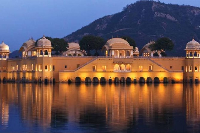 Private Guided Cultural Day Tour of Jaipur - How the pickup, vehicle, and timing help in Jaipur