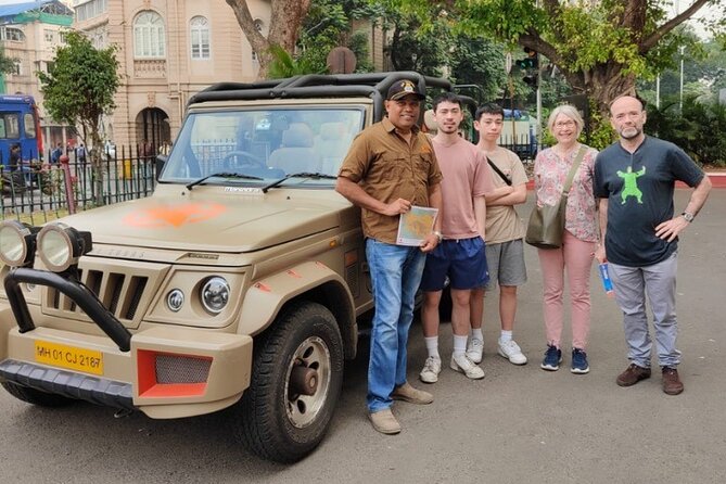 Private Guided Open Jeep Tour in Fort & Colaba - Kala Ghoda Art District: street-level culture cues