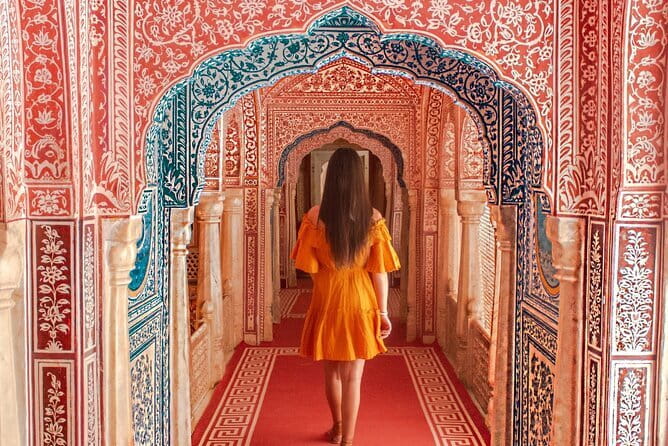 Private Guided Same Day Jaipur Tour From Delhi By Car - Stop 1: New Delhi segment that sets up your Jaipur time