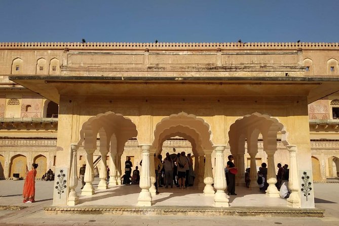 Private Guided Sightseeing Tour of Jaipur Highlights - Hawa Mahal, Palace of Winds: what you’re really looking at