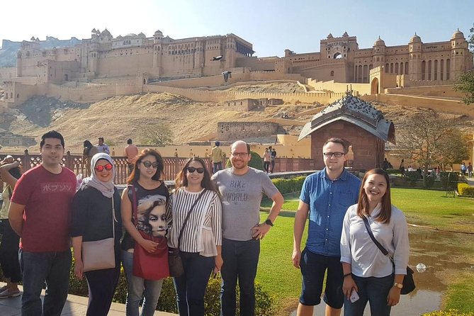 Private Guided Sightseeing Tour of Jaipur Highlights - Amer in 2 hours: the former town that anchors your day