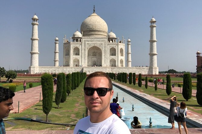 Private Guided Taj Mahal Tour with Skip The Line Entry Ticket - The guide part: narration, pacing, and photo help