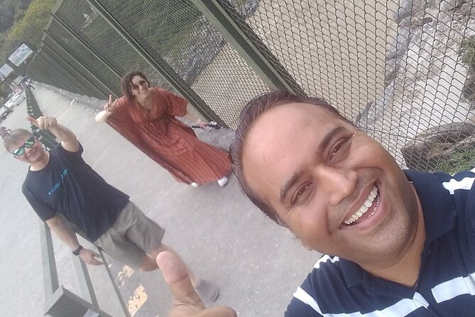 Private Haridwar and Rishikesh Day Tour from Delhi- All Inclusive - Bridges, Ashrams, and Temples: Lakshman Jhula, Anandamayee, Parmarth, Gita Bhawan, and Ram Jhula