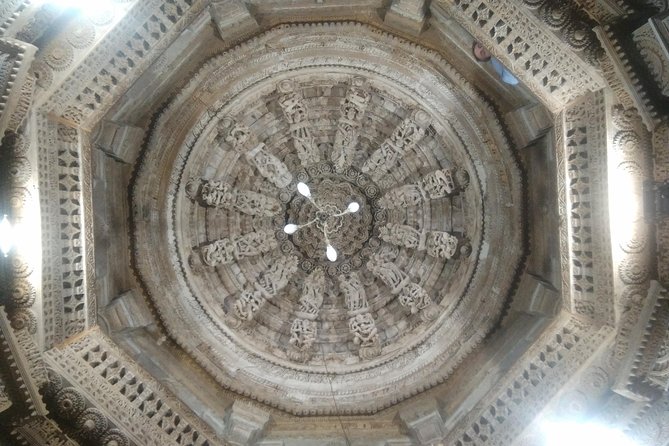 Private Heritage Walking Tour in Jaisalmer Fort and Old Bazaar - Meet at Gopa Chowk, and get a guide who talks architecture