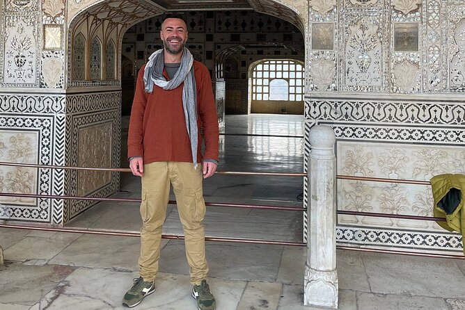 Private Jaipur Half-Day: Amber Fort, Stepwell, Jal Mahal & Gaitor - Your Guide and Driver Matter More Than You Think
