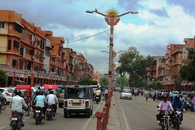 Private Jaipur Half-Day Shopping Tour - A shopping route built for limited time in the Pink City