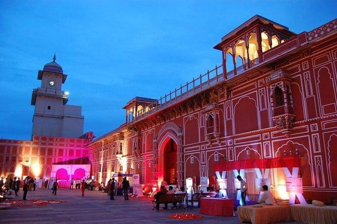 Private Jaipur Half-Day Shopping Tour - Channi Carpets & Textiles: chai, cookies, and fabric comparison