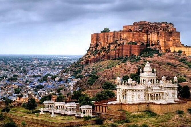 Private Jodhpur Blue City Tour With Private Tour Guide - Private pickup and a focused route through Jodhpur’s top icons