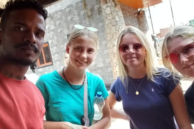 Private Mumbai At Night 4-Hour Tour - Kala Ghoda and the David Sassoon Library Area