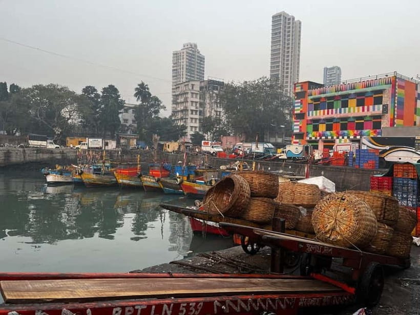 Private Mumbai Sightseeing Tour - CSMT to Dadar drop-offs: three ways to end cleanly