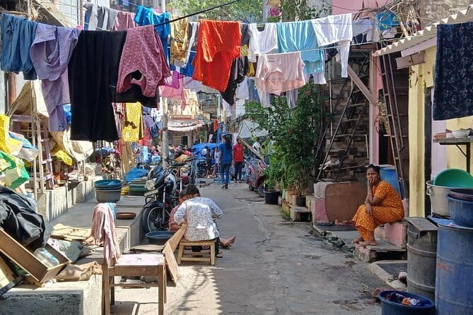 Private Mumbai Sightseeing Tour with Pickup, Car & Guide - A smart way to see Mumbai, not just photograph it