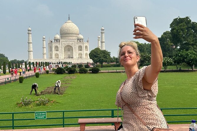 Private One Day Taj Mahal & Agra City Tour by Ac Car-All Included - Getting Into the Taj Mahal Early, With a Guide on Your Side