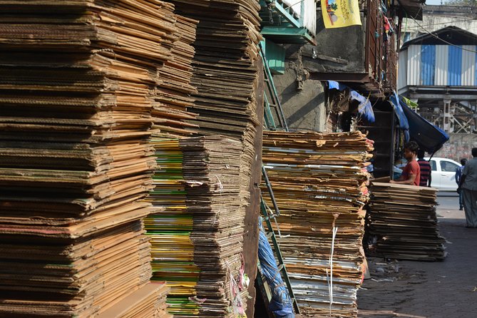 Private Slumdog Millionaire Tour in Dharavi with Slum Visit - Slumdog Millionaire connection, without turning it into a gimmick