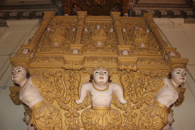 Private South Goa City Tour with Spice Plantation and Lunch from North Goa Hotel - Two Temples, Two Different Reasons They Matter: Mangeshi and Shantadurga
