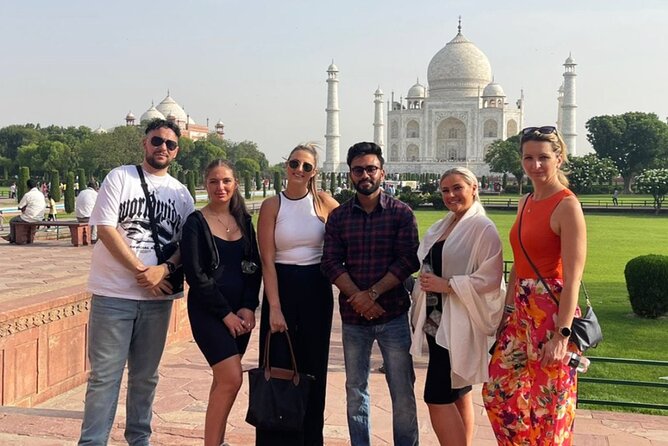 Private Sunrise Taj Mahal Tour from Delhi By Car -All inclusive - Breakfast at a 5-star Agra hotel: what to expect and how it fits your day