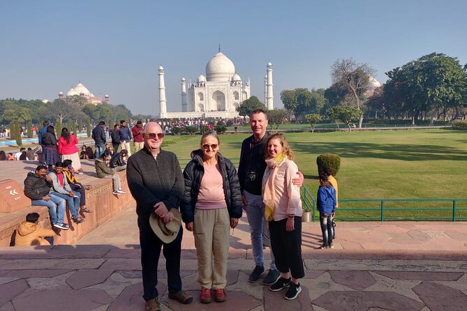Private Sunrise Taj Mahal Tour from Delhi By Car -All inclusive - Agra Fort and skip-the-line access: Akbar’s fortress in red sandstone