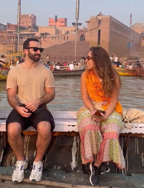 Private Sunset Boat Ride and Ganga Aarti with Reserved Seat - Sunset boat ride and Ganga Aarti in 3 hours: why the timing matters