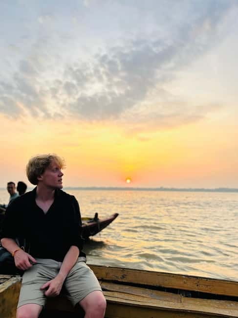 Private Sunset Boat Ride and Ganga Aarti with Reserved Seat - Kathwala (Nepali) Temple: a mini Pashupatinath moment that changes your viewpoint