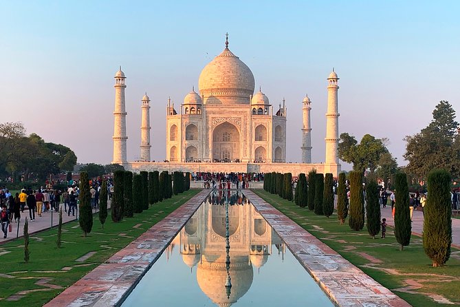 Private Taj Mahal ,Agra Fort and Baby Taj Tour From New Delhi - Entering the Taj Mahal with a guide who gets you to the good moments fast