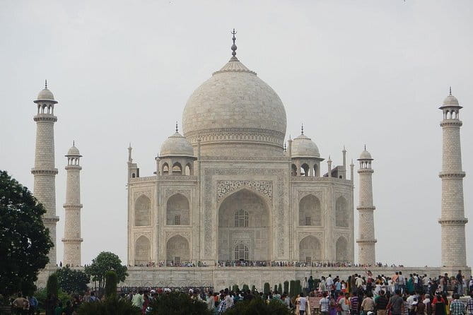 Private Taj Mahal, Agra Fort & Baby Taj Tour from Delhi by Car - Courtyard Agra break: eating where your guide can steer you