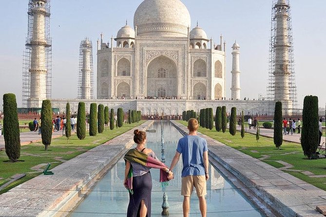 Private Taj Mahal city tour - Bon Barbecue buffet lunch and how to time it right