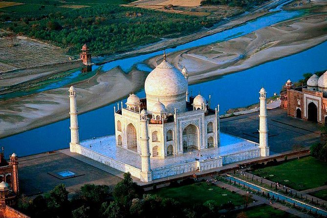 Private Taj Mahal Day Trip with Guide & Lunch - Lunch on the Way: Simple, Included When You Choose It