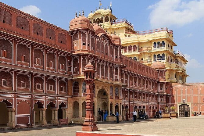Private Tour Guide For Taj Mahal - Should you book this Taj Mahal and Agra Fort private guide?