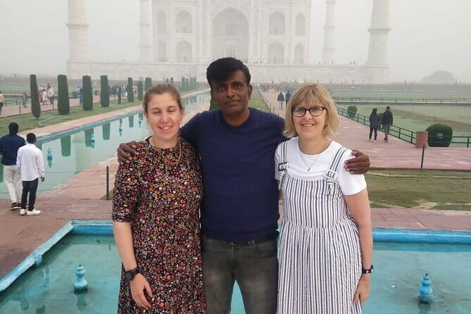 Private Tour Guide For Taj Mahal - Taj Mahal stop: what you will see and how to get strong photos