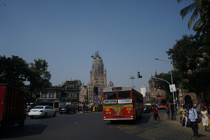 Private Tour in Mumbai Slum with Sightseeing - Kamala Nehru Park: The Shoe-Shaped Viewpoint and a Breather