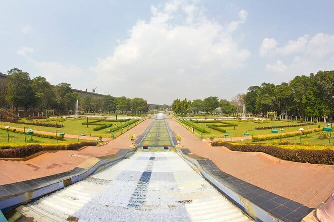 Private tour of Mysore by tourism ministry approved company - Captain Bailey’s Dungeon: short stop, strong atmosphere