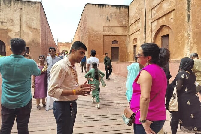 Private Tour of Taj Mahal, Agra Fort & Baby Taj with Agra Pick-up - How the 7-hour Agra pickup day actually works