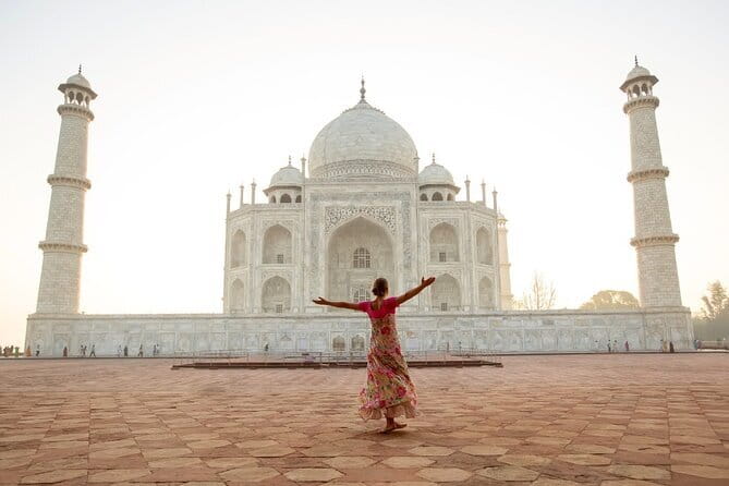Private Tour of Taj Mahal, Agra Fort & Baby Taj with Agra Pick-up - The guides: Rajul, Pankaj, Balwinder, and why narration matters