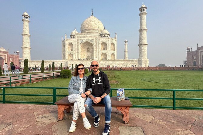 Private Tour of Taj Mahal & Agra Fort with a Professional Guide - Taj Mahal: 3 hours for more than just the front gate
