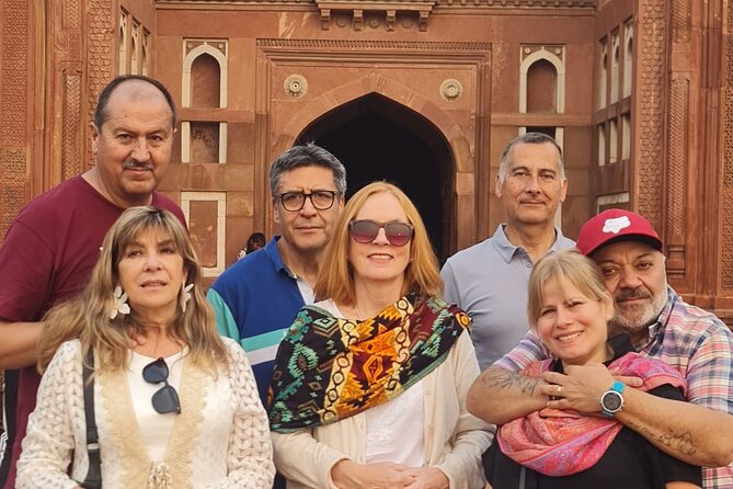 Private Tour of Taj mahal and Agra Fort with Guide & Entry Ticket - Starting at Taj Mahal: What to Focus on During Your Time There
