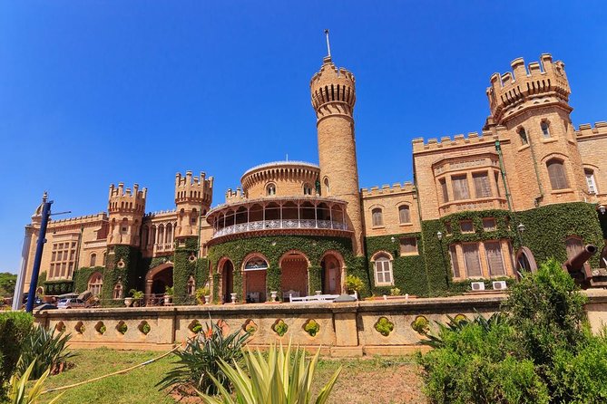 Private Tour: Palaces of Bangalore - Stop 2: Bangalore Palace, a Tudor-style change of mood