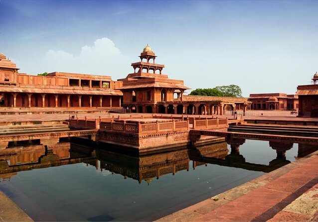 Private Transfer Agra To Jaipur Via Fatehpur Sikri & Chand Baori, Step Well - Key Highlights You Should Know