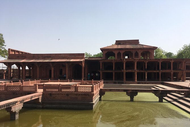 Private Transfer From Agra To Jaipur with Fatehpur Sikri - Hotel pickup and door-to-door drop, what it really buys you