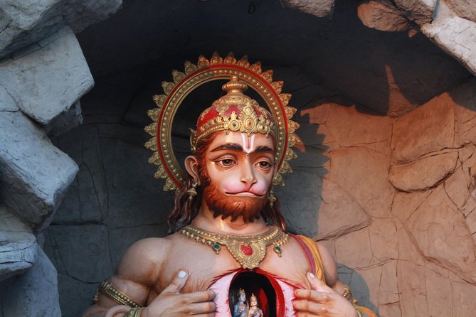 Private Walking Tour in Rishikesh - Parmarth Niketan and the Ganga Aarti: your main evening-prayer moment