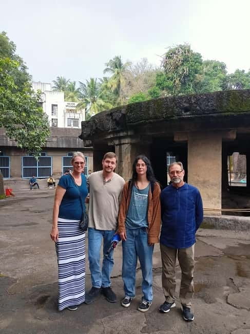 Pune: Sacred Sites Half Day Tour with Snacks (AC Car Tour) - A practical way to see Pune’s spiritual side in 4.5 hours