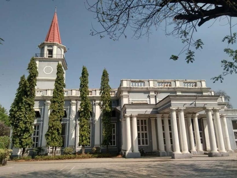Pune: Sacred Sites Half Day Tour with Snacks (AC Car Tour) - Pataleshwar Caves: a dramatic start without a long commitment