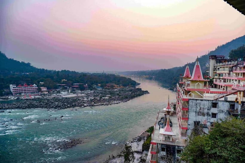Rishikesh Spiritual Evening Tour with Sacred Ganga Aarti - Geeta Bhawan: learning that helps you read the ritual later