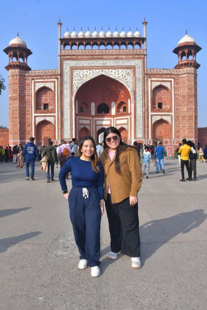 Same Day Agra/Taj Mahal Tour from Delhi – All Inclusive - Lunch at a 5-star buffet, the right kind of break