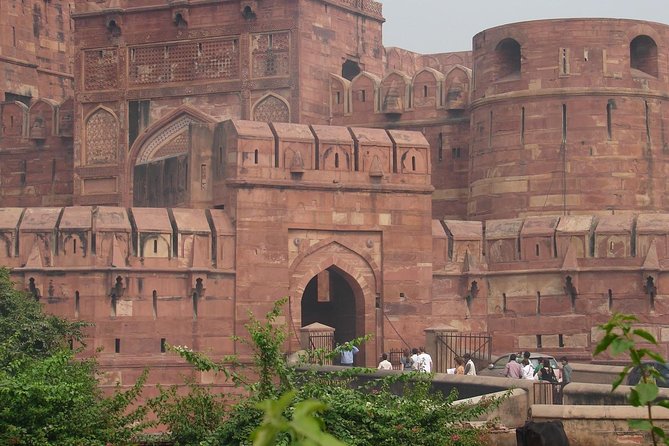 Same Day Agra Tour By Car - Should You Book This Same Day Agra Tour By Car?