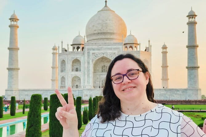 Same Day Agra Tour By Gatimaan Express Train from delhi - Agra start with a guide: from station meet to UNESCO sights