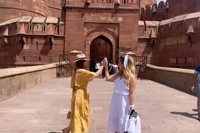 Same day Private tour cab pickup from Delhi Agra - The pickup ritual: how you meet your driver in Delhi