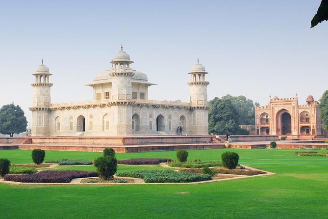 Same Day Taj Mahal & Agra Fort Tour with Skip The Line Tickets - Who this tour is best for, and who should look elsewhere