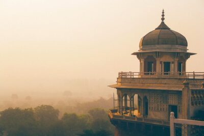 Same Day Taj Mahal and Agra Tour from Mumbai with Return Flights